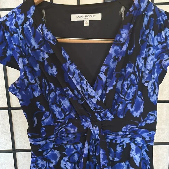 Evan Picone Blue V-Neck Flutter Sleeve Sundress - Picture 2 of 3